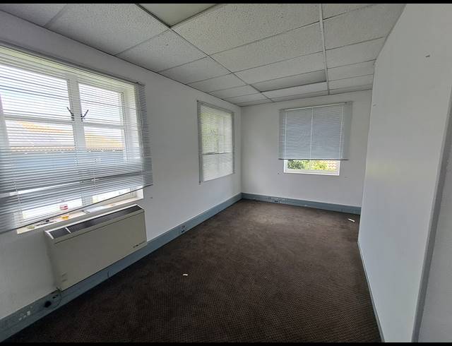 190M² OFFICE TO LET IN HYDE PARK